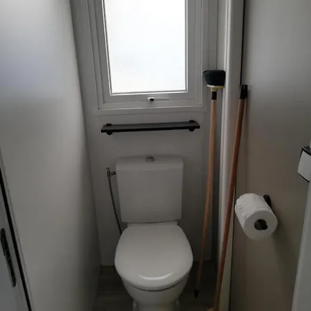 Mobilhome Clim Tele La Falaise 4 Etoiles 纳博讷
