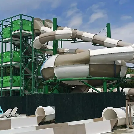 Mobilhome Clim Tele La Falaise 4 Etoiles *