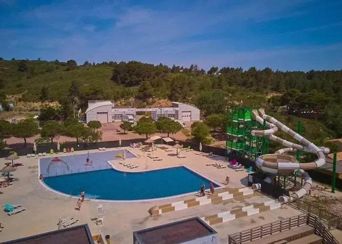 Campingplatz Mobilhome Clim Tele La Falaise 4 Etoiles *